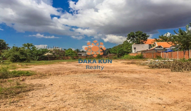 Urgent Sale Land near Sala Komreuk-Siem Reap